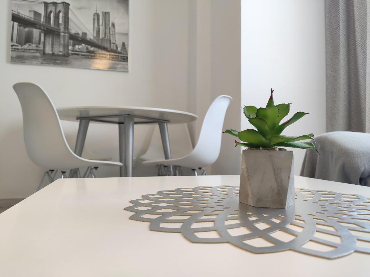 Apartamentos Seneca Junto Al Centro 말라가 외부 사진