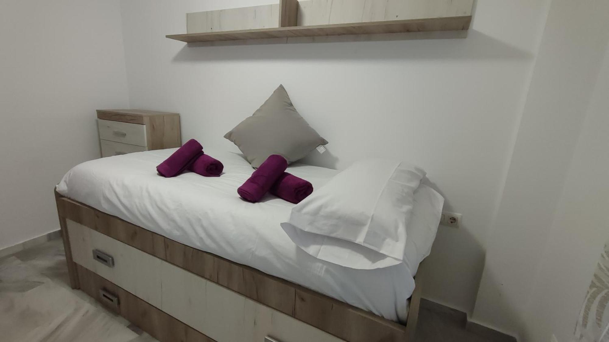 Apartamentos Seneca Junto Al Centro 말라가 외부 사진